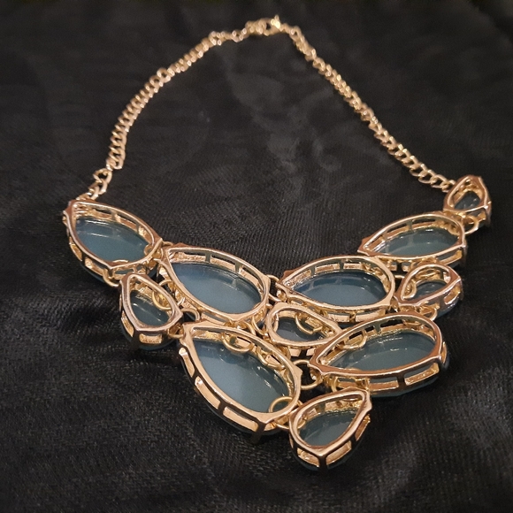 Blue statement necklace - Picture 4 of 6